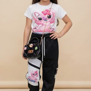 Conjunto Infantil Ángel Rosa con Camiseta Estampada y Jogger Negro para Niña