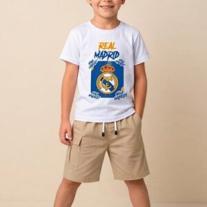 Conjunto Real Madrid con Camiseta Estampada y Bermuda Caqui Claro Niño